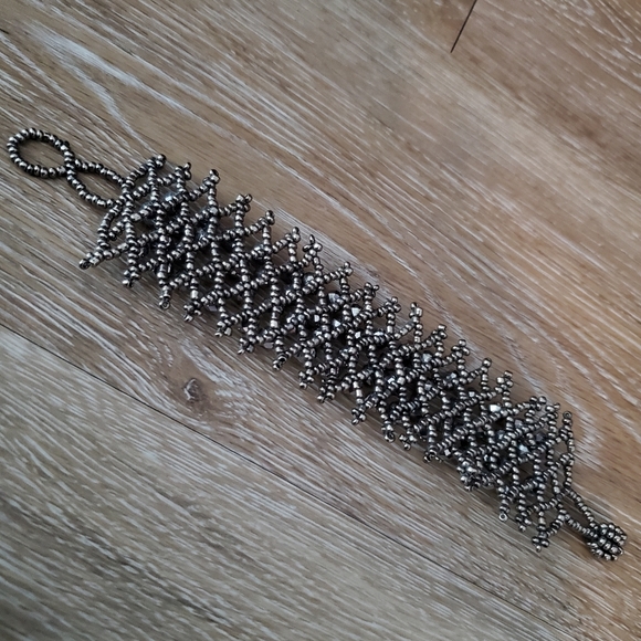 Gold Crystal and Beaded Bracelet - Picture 5 of 5